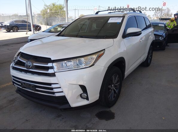 5TDKZRFH8HS511237 2017 TOYOTA HIGHLANDER Белый Передняя левая четверть