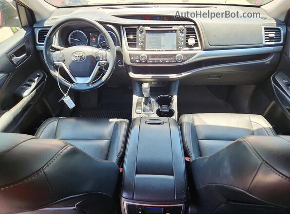 5TDKZRFH8JS275629 2018 TOYOTA HIGHLANDER Burgundy Vista del salpicadero