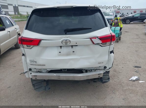 5TDKZRFH9HS512641 2017 TOYOTA HIGHLANDER White 