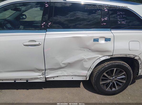 5TDKZRFH9JS534483 2018 TOYOTA HIGHLANDER White Front view