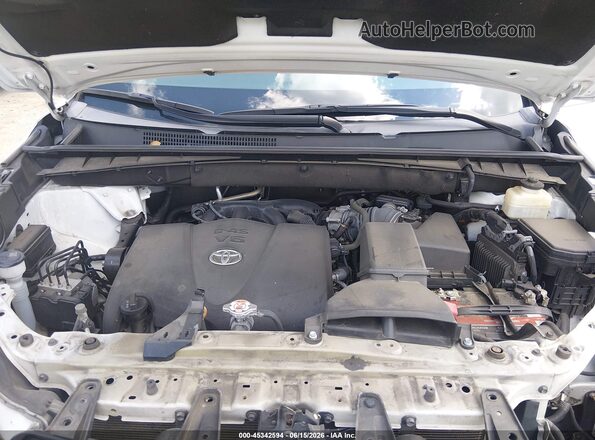 5TDKZRFH9JS534483 2018 TOYOTA HIGHLANDER White Rear view