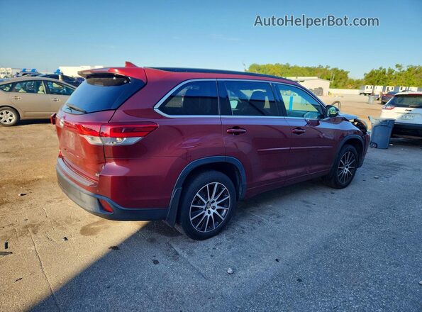 5TDKZRFHXJS539000 2018 TOYOTA HIGHLANDER Red Задня права чверть