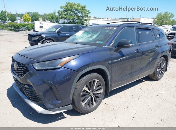 5TDLZRBH1NS210802 2022 TOYOTA HIGHLANDER Dark Blue წინა მარცხენა ხედი სამი მეოთხედიდან