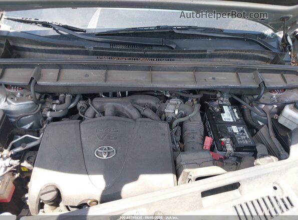 5TDLZRBH3MS069200 2021 TOYOTA HIGHLANDER Silver Rear view