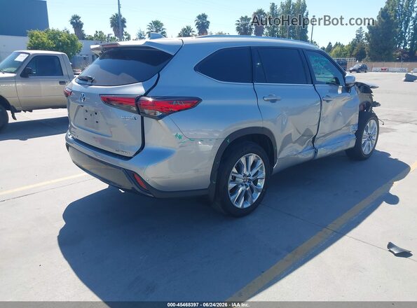 5TDXBRCH5PS586135 2023 TOYOTA HIGHLANDER Silver Задня права чверть