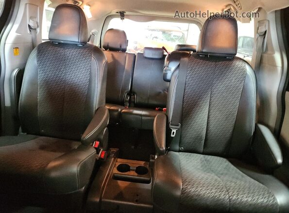 5TDXK3DC0BS064151 2025 TOYOTA SIENNA Black უკანა სავარძლების ხედი