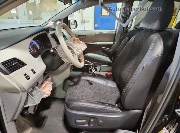 5TDXK3DC0BS064151 2025 TOYOTA SIENNA Black წინა სალონის ხედი