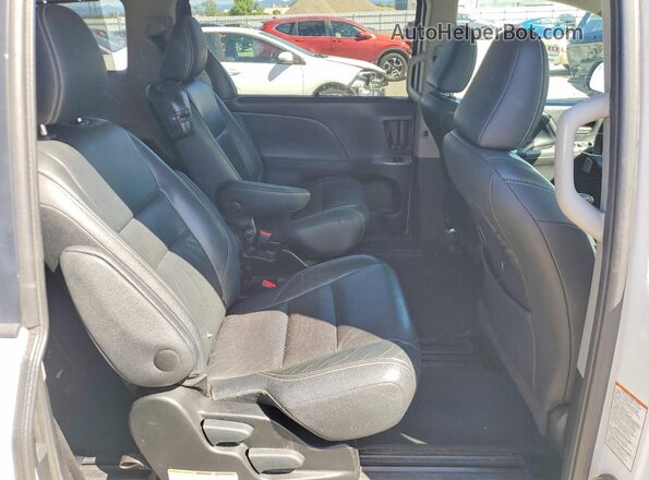 5TDXK3DC4GS742181 2016 TOYOTA SIENNA White Вид задньої частини салону