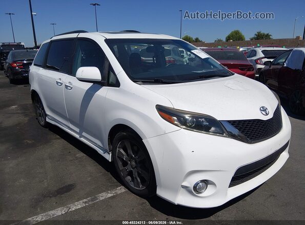 5TDXK3DC8GS745536 2016 TOYOTA SIENNA White 360 interior view
