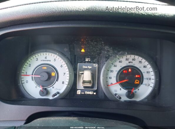 5TDXK3DCXGS708469 2016 TOYOTA SIENNA White Rear seats view