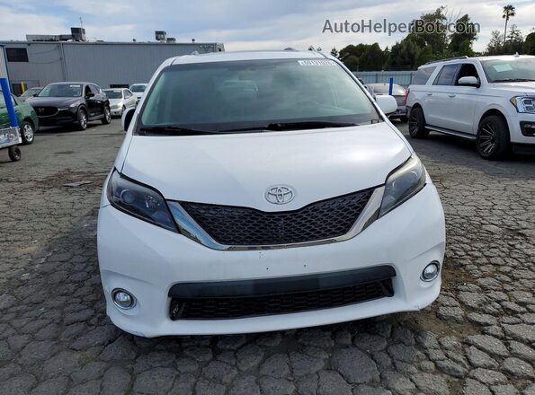 5TDXK3DCXGS764461 2016 TOYOTA SIENNA White Vista frontal