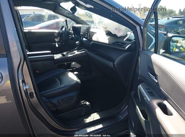 5TDXRKEC9MS020527 2021 TOYOTA SIENNA Gray 
