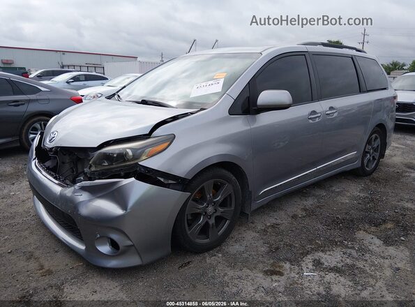 5TDXZ3DC0HS884234 2017 TOYOTA SIENNA Silver Vista tres cuartos delantera izquierda