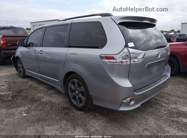 5TDXZ3DC0HS884234 2017 TOYOTA SIENNA Silver Trasero izquierdo