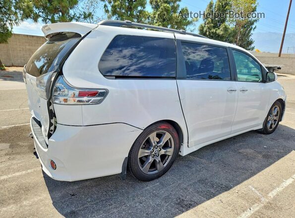 5TDXZ3DC0JS921918 2018 TOYOTA SIENNA White Rear right