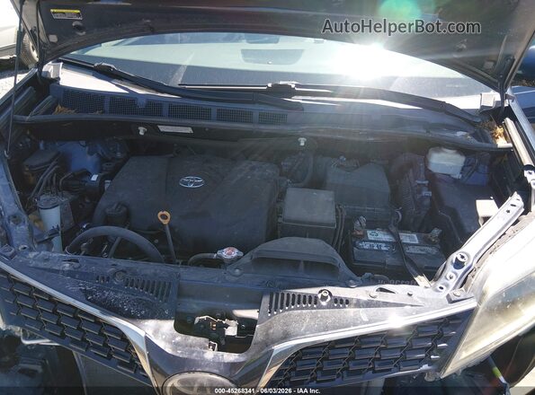5TDXZ3DC0KS015608 2019 TOYOTA SIENNA Dark Blue 