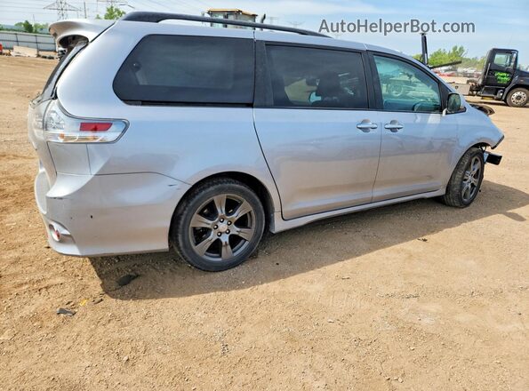 5TDXZ3DC1HS792419 2017 TOYOTA SIENNA Silver უკანა მარჯვენა