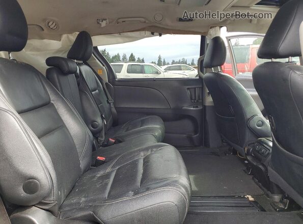 5TDXZ3DC4HS779261 2017 TOYOTA SIENNA Серый 
