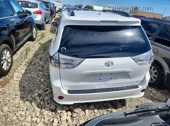 5TDXZ3DC5JS918612 2018 TOYOTA SIENNA White Rear view