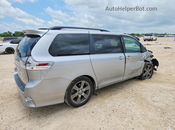 5TDXZ3DC6HS827603 2017 TOYOTA SIENNA Silver Tył prawy