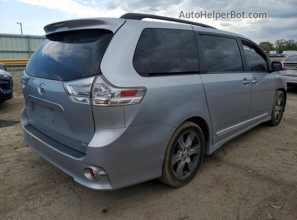 5TDXZ3DC7HS802418 2017 TOYOTA SIENNA Silver Trasero derecho