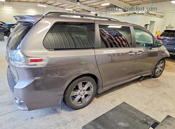 5TDXZ3DC8HS839798 2017 TOYOTA SIENNA Серый Задняя правая четверть