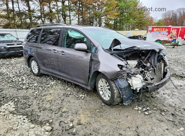 5TDXZ3DC9HS790658 2017 TOYOTA SIENNA Gray 