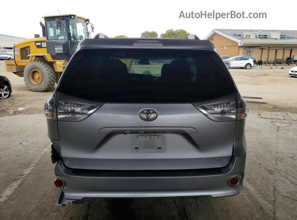 5TDXZ3DCXHS877632 2017 TOYOTA SIENNA Silver 