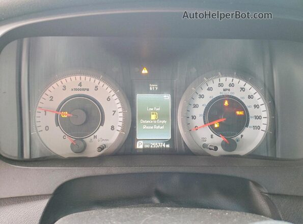 5TDXZ3DCXHS877632 2017 TOYOTA SIENNA Silver 