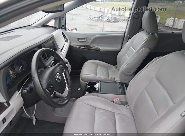 5TDYK3DC2GS741051 2016 TOYOTA SIENNA Gray Вид салону спереду