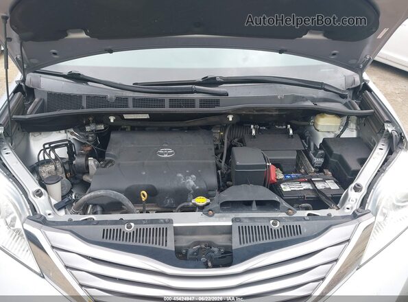 5TDYK3DC3GS746744 2016 TOYOTA SIENNA Blue Հետևի տեսք