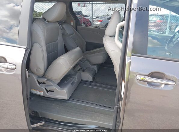 5TDYK3DC6GS718775 2016 TOYOTA SIENNA Gray VIN sticker view