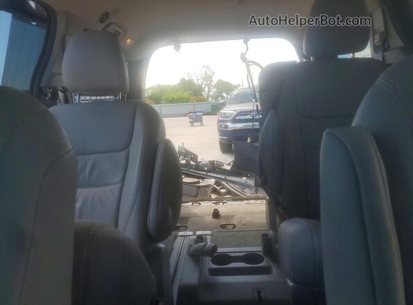 5TDYK3DC9GS760163 2016 TOYOTA SIENNA Blue უკანა სავარძლების ხედი
