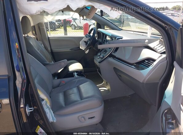 5TDYK3DCXGS744778 2016 TOYOTA SIENNA Black Вид салону спереду