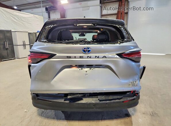 5TDYRKEC0MS032330 2021 TOYOTA SIENNA Silver 