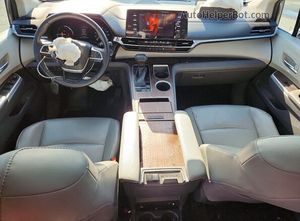 5TDYRKEC0MS032666 2021 TOYOTA SIENNA Gray Вид панелі приладів