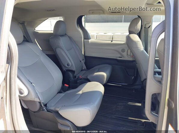 5TDYRKEC0PS143710 2023 TOYOTA SIENNA Серый 