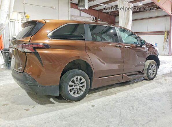 5TDYRKEC1PS158524 2023 TOYOTA SIENNA Brown Trasero derecho