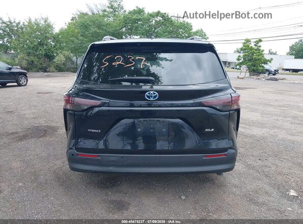 5TDYRKEC1PS168647 2023 TOYOTA SIENNA Black 