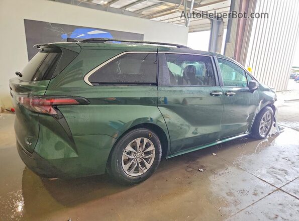 5TDYRKEC1TS314121 2026 TOYOTA SIENNA Green 