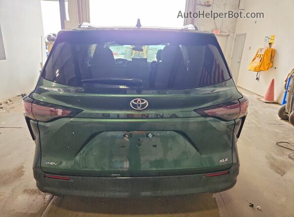 5TDYRKEC1TS314121 2026 TOYOTA SIENNA Green 