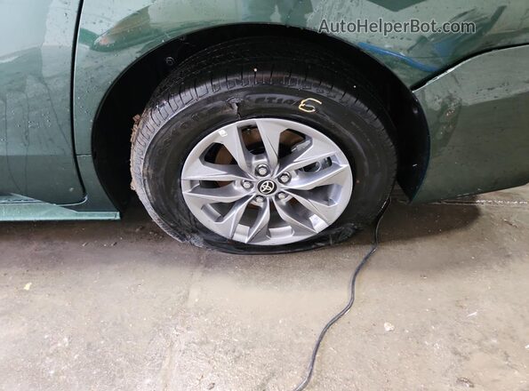 5TDYRKEC1TS314121 2026 TOYOTA SIENNA Green 