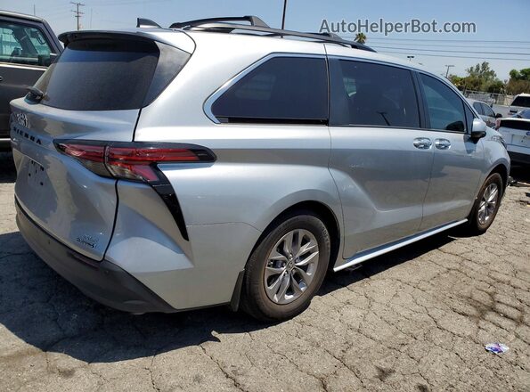 5TDYRKEC2NS132589 2022 TOYOTA SIENNA Silver Задня права чверть