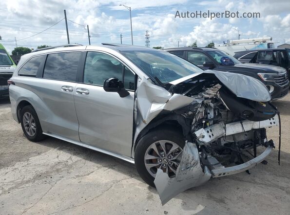 5TDYRKEC2SS227911 2025 TOYOTA SIENNA Silver 