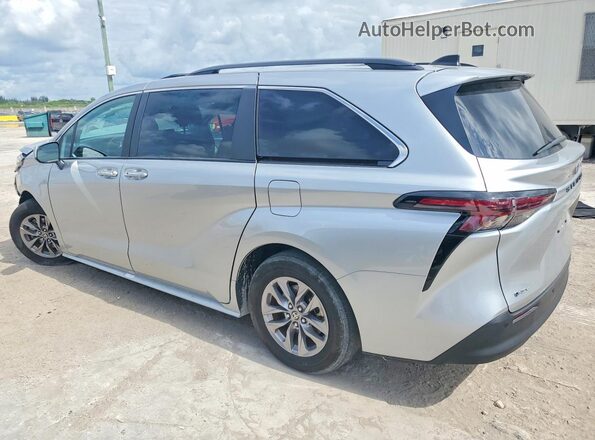 5TDYRKEC2SS227911 2025 TOYOTA SIENNA Silver Tył lewy