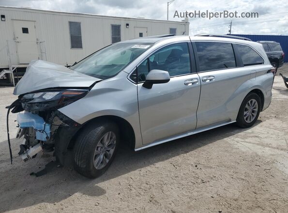 5TDYRKEC2SS227911 2025 TOYOTA SIENNA Silver 