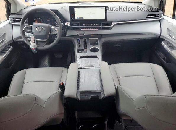5TDYRKEC2TS308778 2026 TOYOTA SIENNA White 