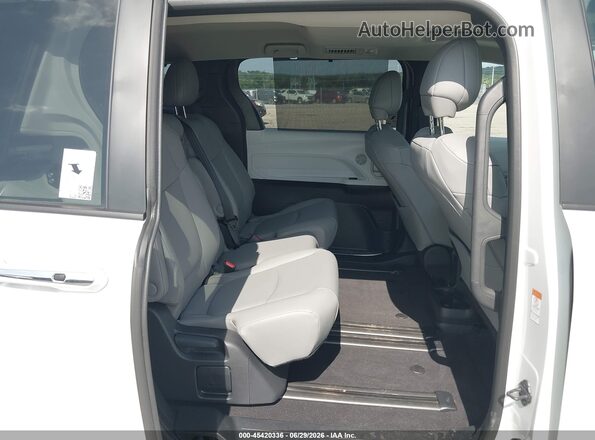 5TDYRKEC2TS312653 2026 TOYOTA SIENNA White VIN კოდის სტიკერის ხედი