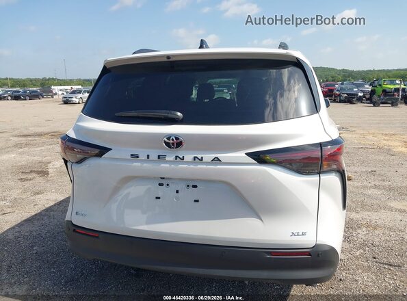 5TDYRKEC2TS312653 2026 TOYOTA SIENNA White 