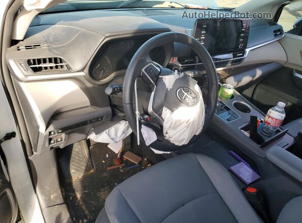 5TDYRKEC3MS034377 2021 TOYOTA SIENNA White Vista del salpicadero